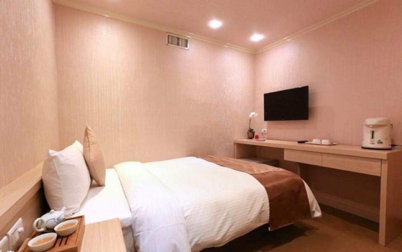 Red Cabin Inn Ταϊπέι Εξωτερικό φωτογραφία